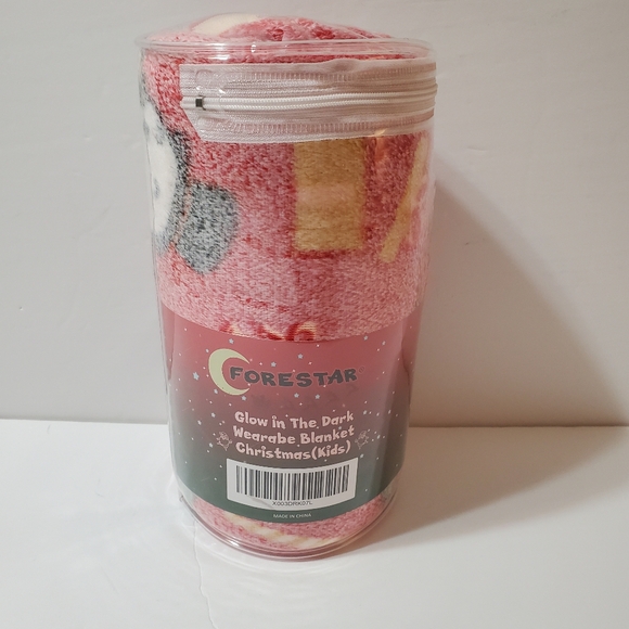 Forestar Glow in the Dark Wearable Kids Christmas Throw Blanket 50" x 60" - Picture 7 of 11